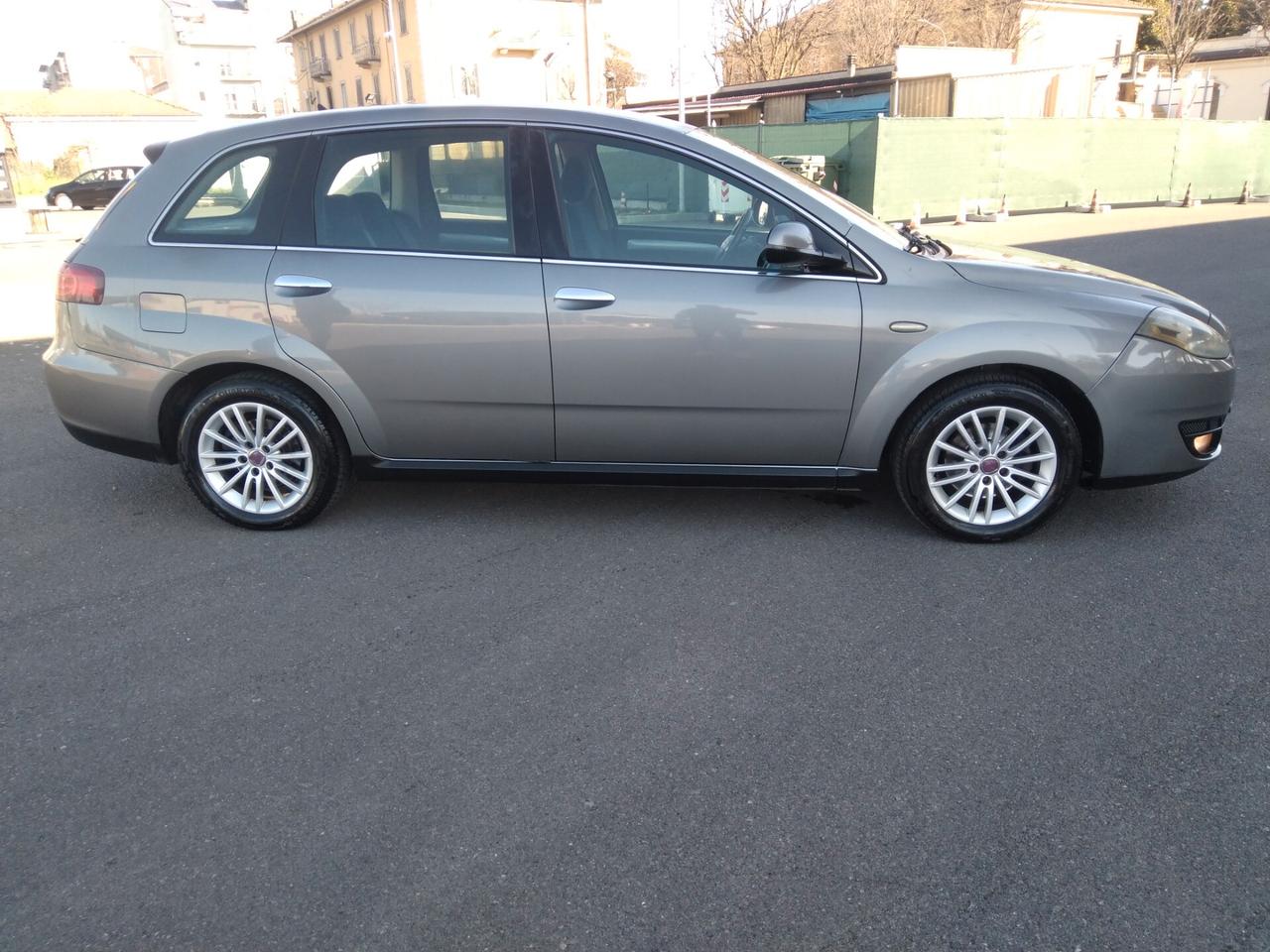 Fiat Croma 1.9 Multijet 16V 120cv Emotion x neopatentati