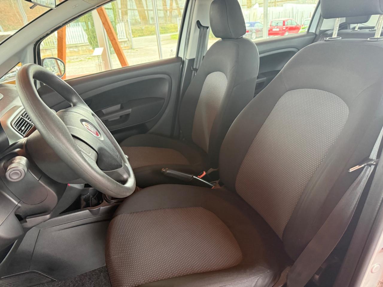 Fiat Punto Evo 1.2 Benzina - Neopatentati