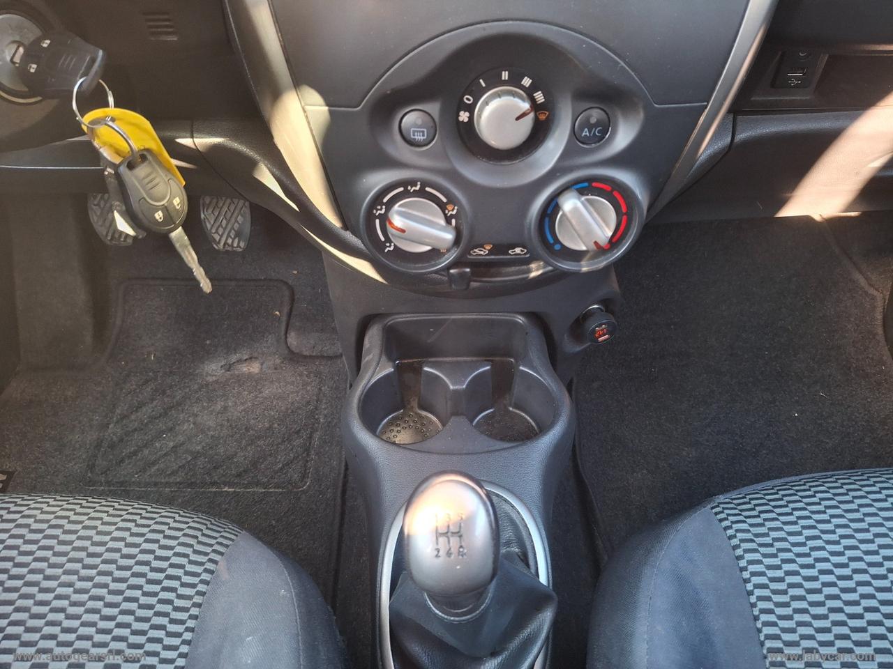 NISSAN Micra 1.2 12V 5p. Visia Young