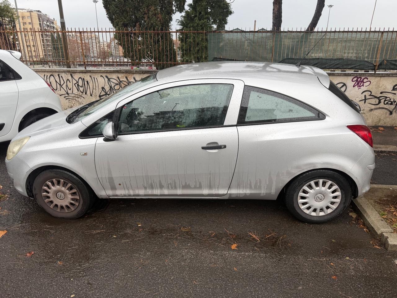 Opel Corsa 1.2 12V 3 porte Enjoy