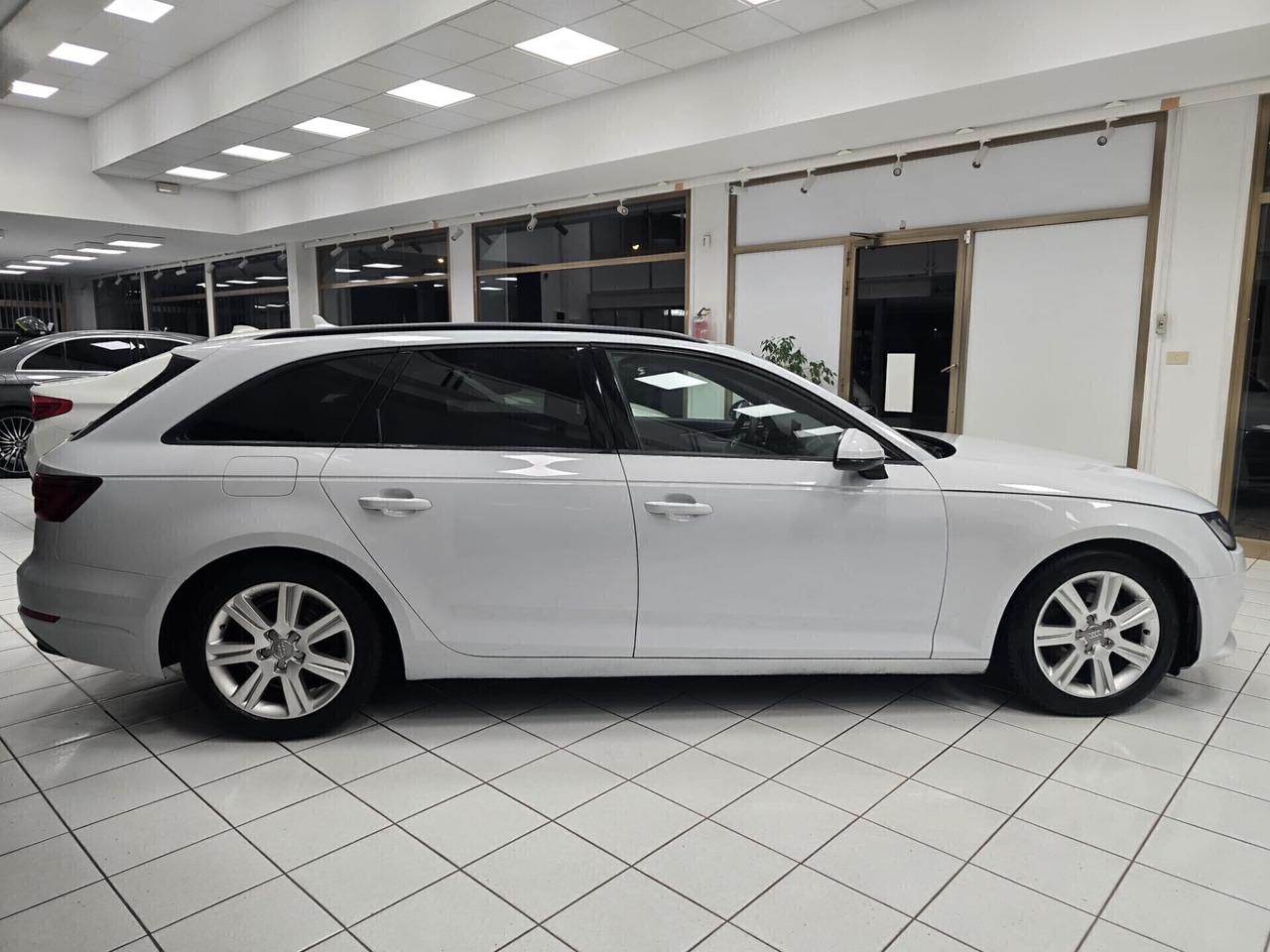 Audi A4 Av. 2.0 TDI 122 CV S tronic Design 2018