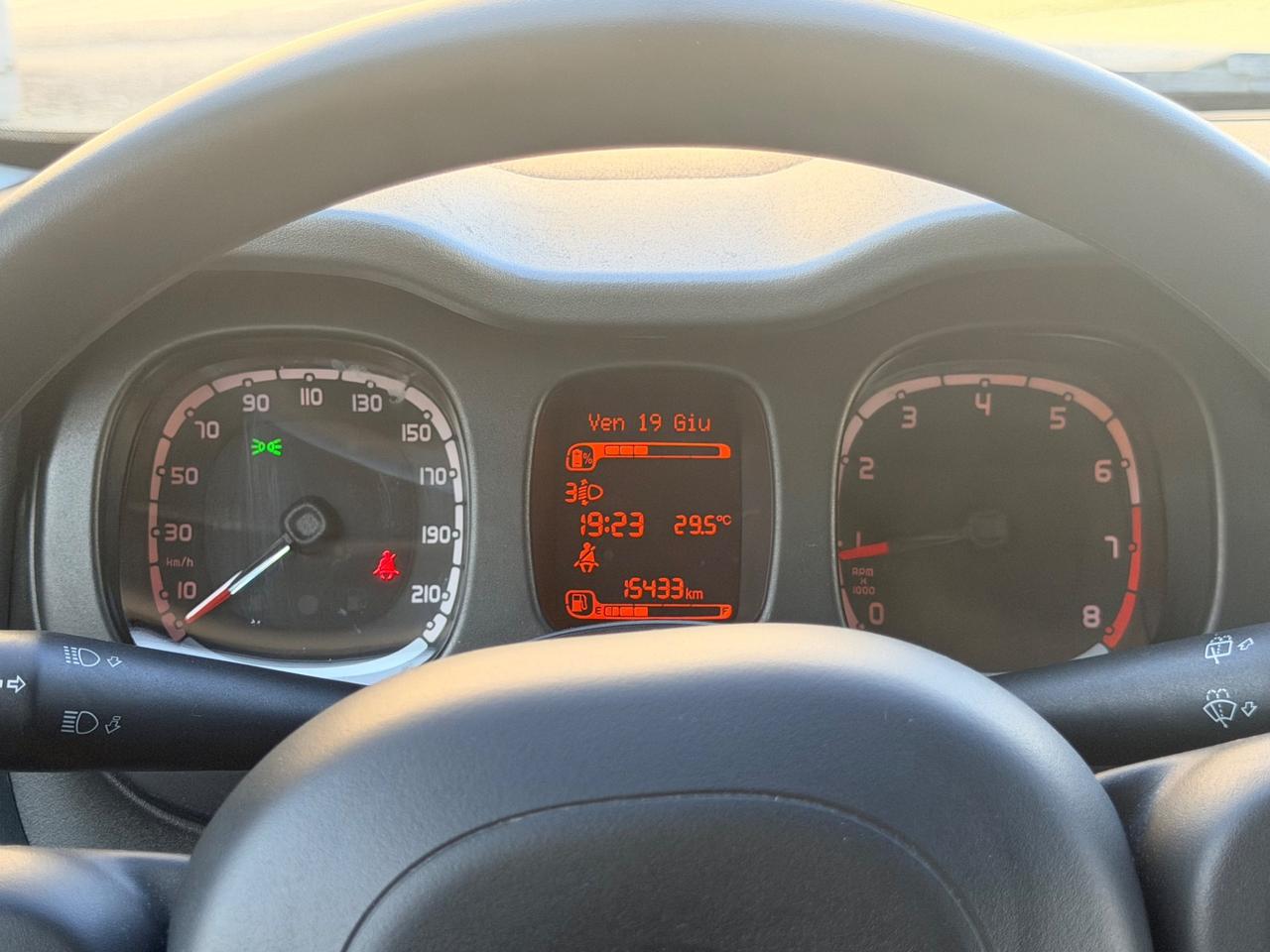 Fiat Panda 1.0 FireFly Hybrid 15.000 KM