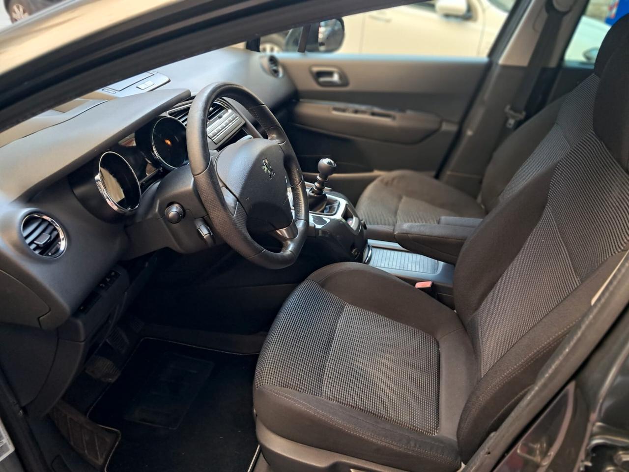 PEUGEOT 5008 2.0 HDi 150CV Féline-TETTO+NAVY-Euro5290