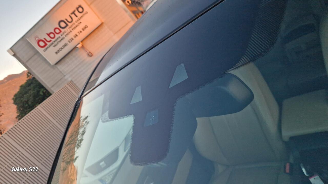 Land Rover Discovery Sport 2.0 TD4 180 full