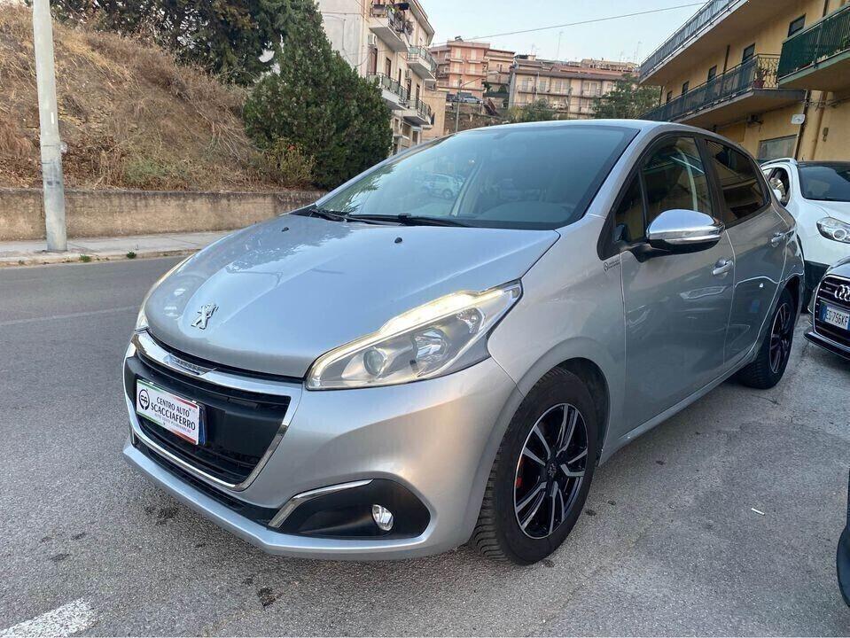 Peugeot 208 BlueHDi 75 5 porte Allure