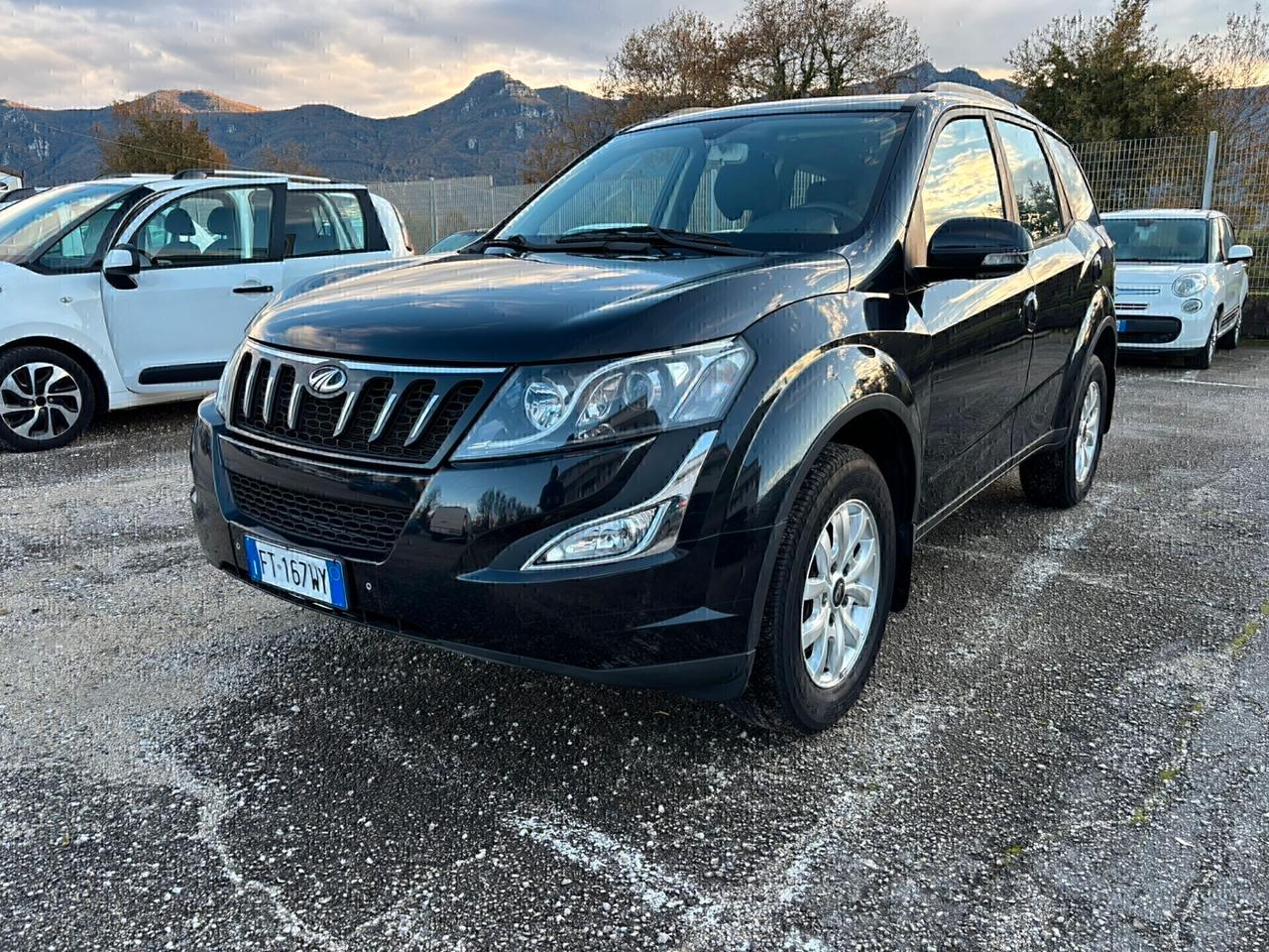 Mahindra XUV500 2.2 16V AWD 7 POSTI - 2019