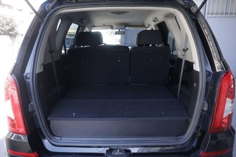 Ssangyong Rexton W Ssangyong Rexton W 2.2 Diesel 4WD M/T Plus Smart Audio 130KW ANNO 2016