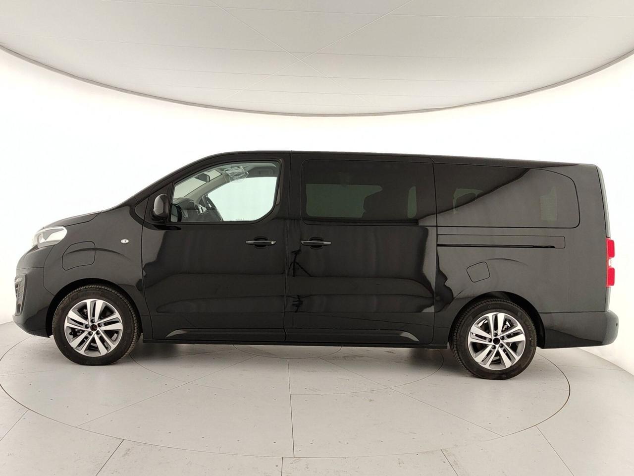 Peugeot Traveller e-Traveller motore elettrico 136 CV 75kWh Std Business Vip