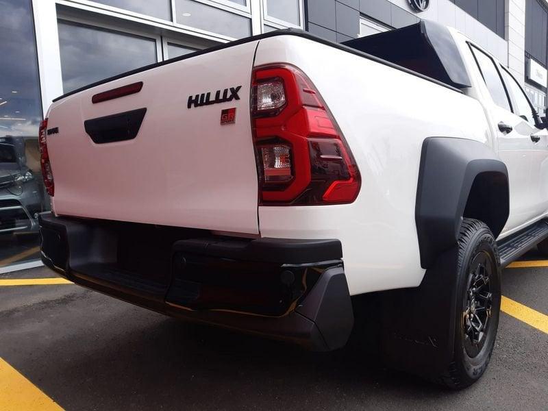 Toyota Hilux 2.8 D-4D A/T 4WD 4 porte Double Cab GR SPORT