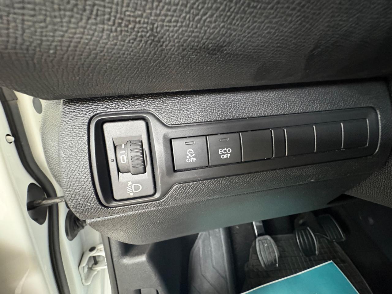 Peugeot 308 1.2 benzina 110cv 2016 neopatentati