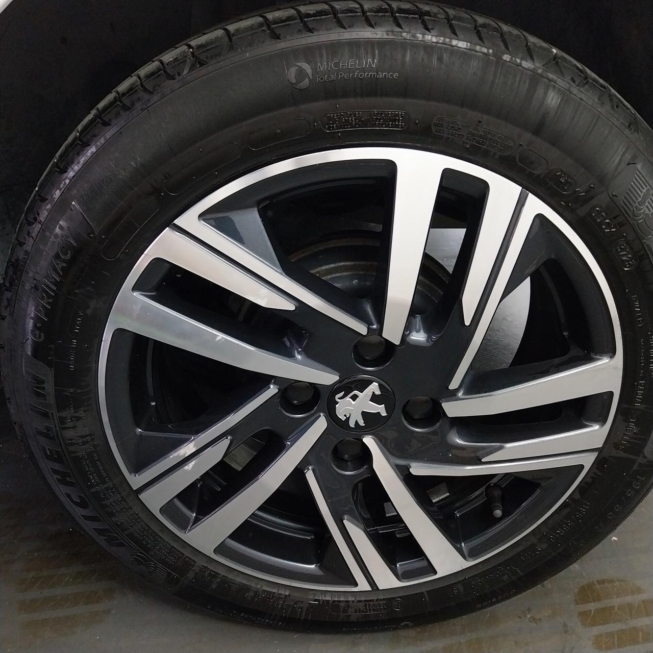 Peugeot 208 PureTech 100 Stop&Start 5 porte Active