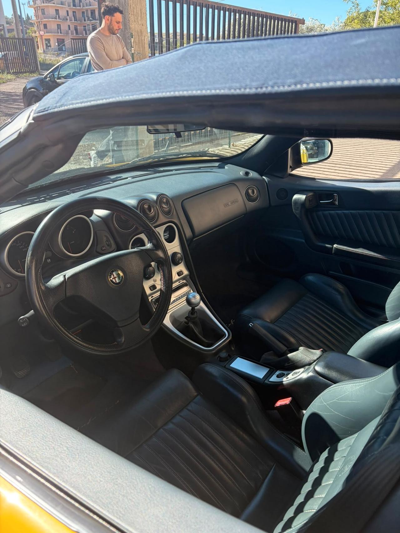 Alfa Romeo GTV Spider 2.0i 16V Twin Spark GIALLO ZOE