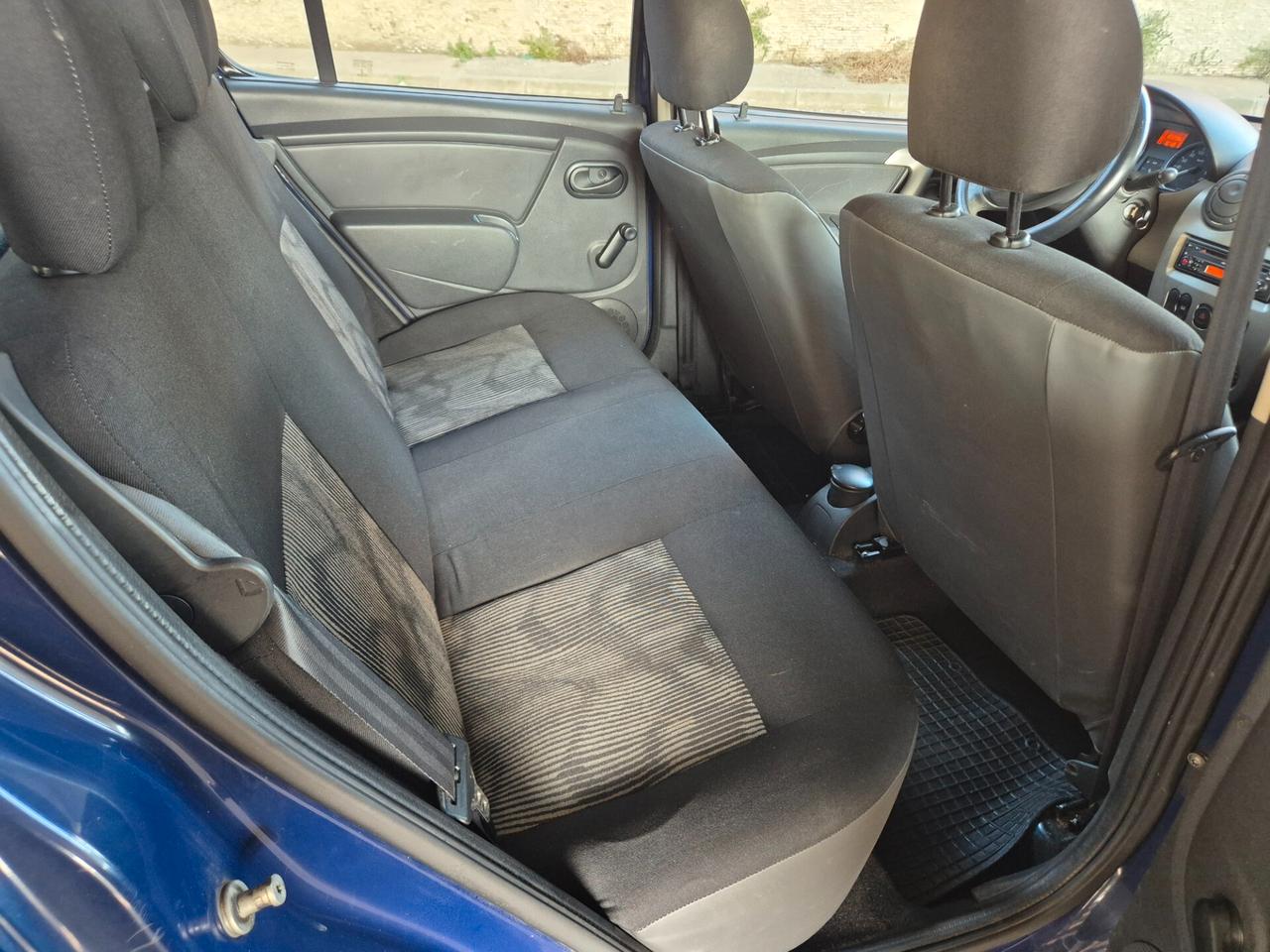 DACIA SANDERO 1.4 GPL TAGLIANDATA DI TUTTO 2010