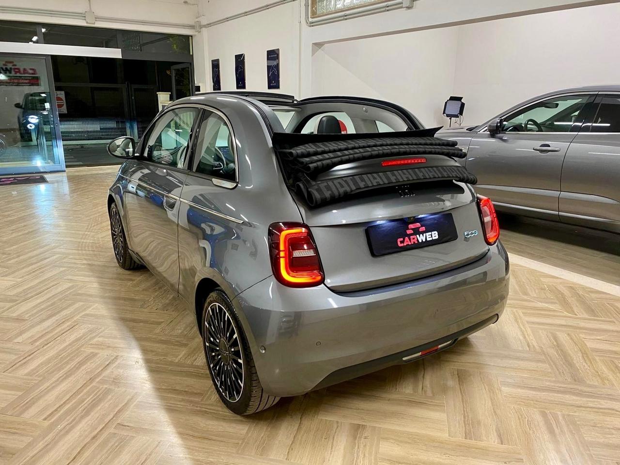FIAT 500e CABRIO 43KW Navy CAM 2021