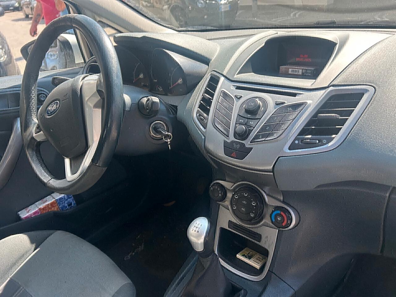 Ford Fiesta 1.4 5 porte Bz.- GPL Titanium