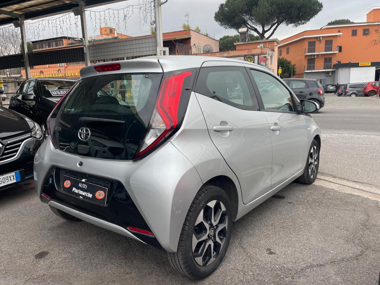 Toyota Aygo 1.0 VVT-i 72 CV 5 porte x-play