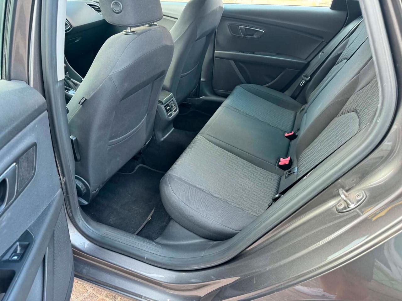 Seat Leon 1.6 TDI 105 CV DSG ST Start/Stop Style