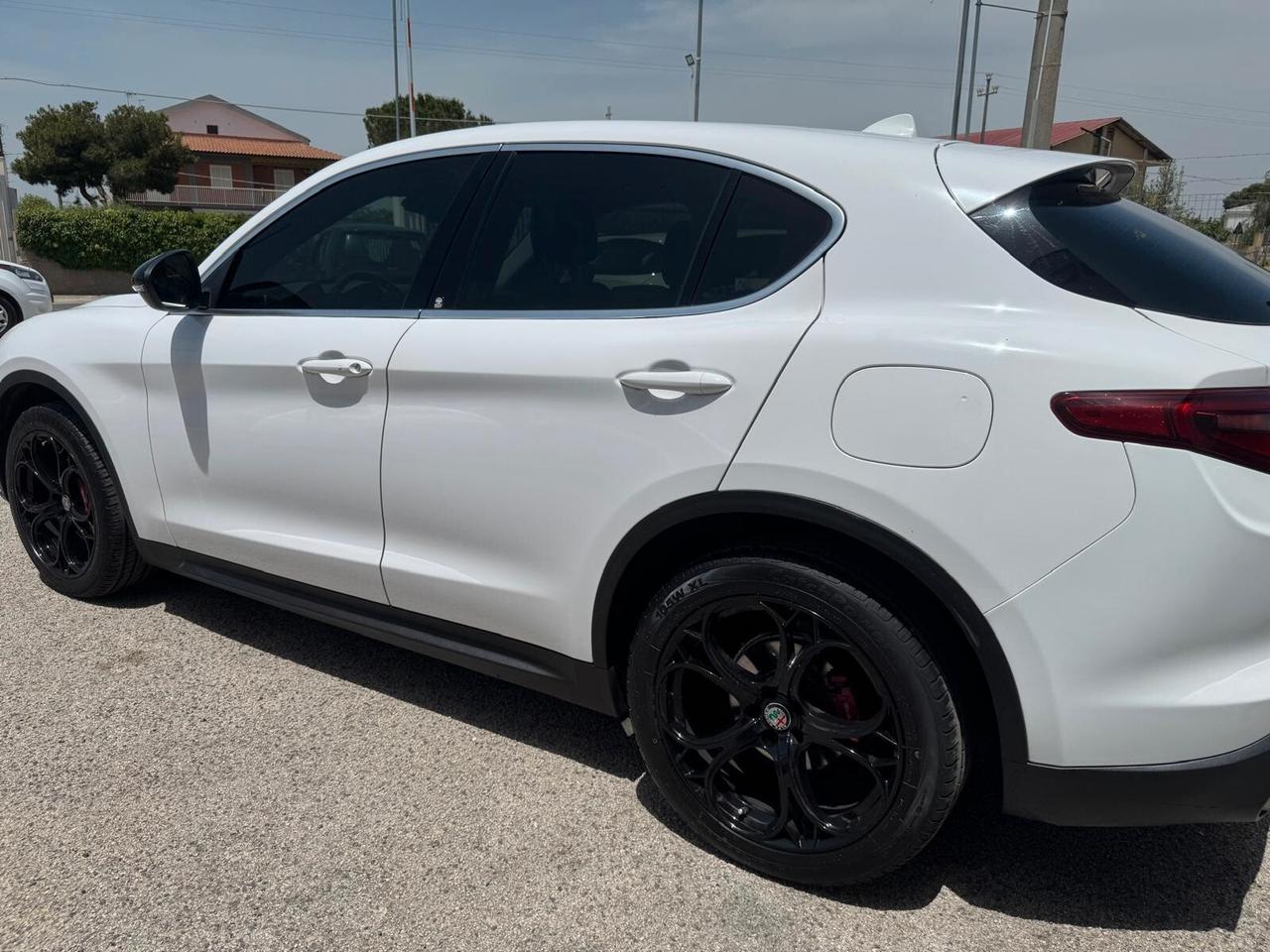 Alfa Romeo Stelvio 2.2 Turbodiesel 210 CV AT8 Q4 Super