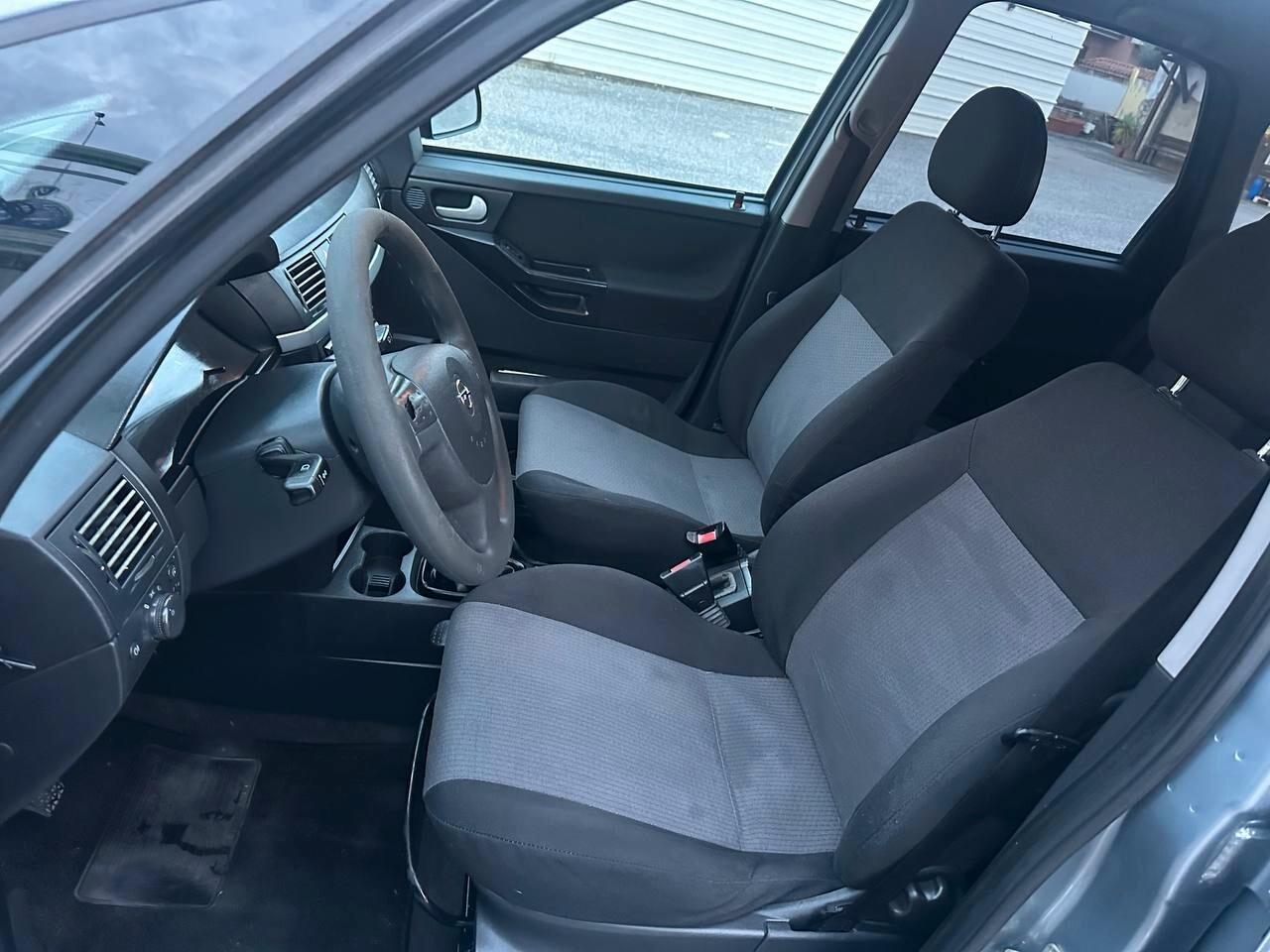 Opel Meriva 1.4 benzina