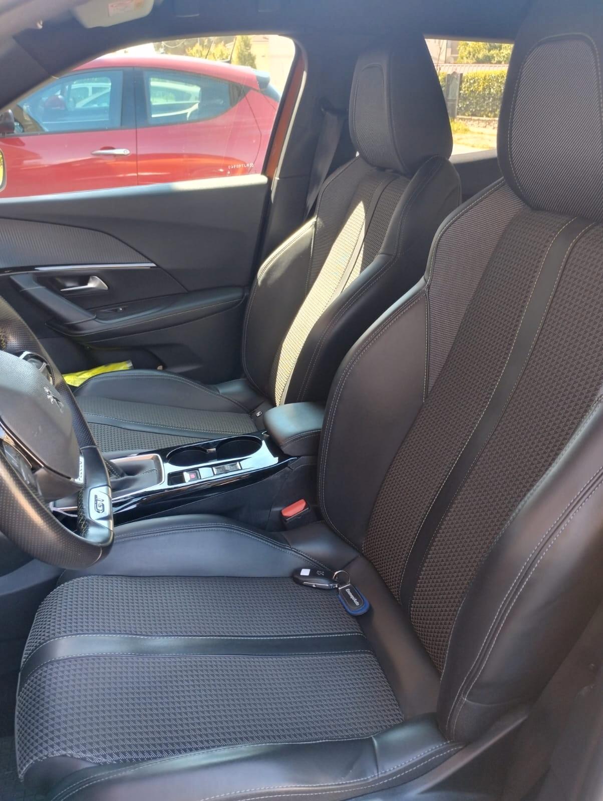 Peugeot 2008 BlueHDi 110 S&S GT
