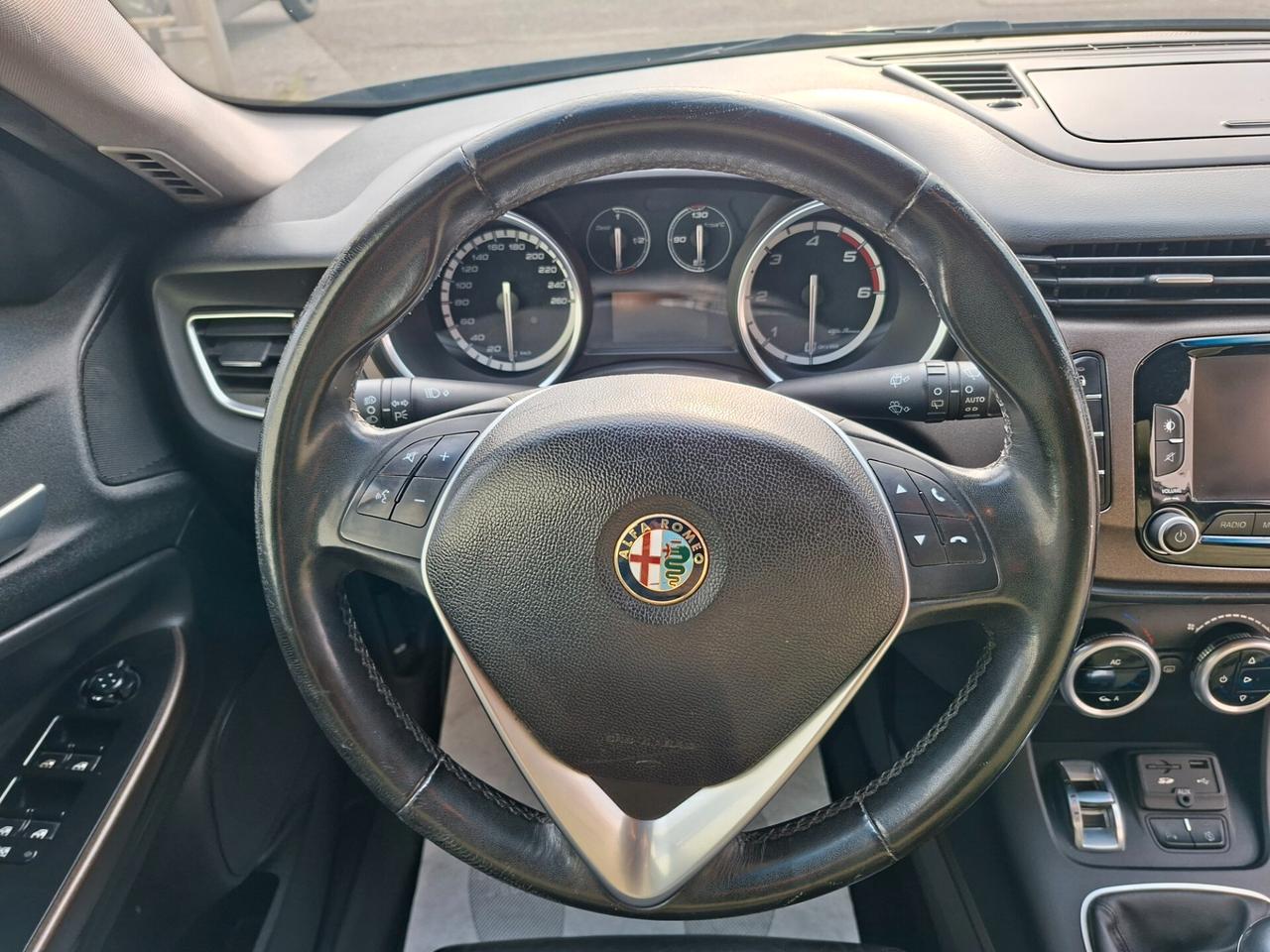 Alfa Romeo Giulietta 1.6 JTDm Distinctive *EURO 6B*