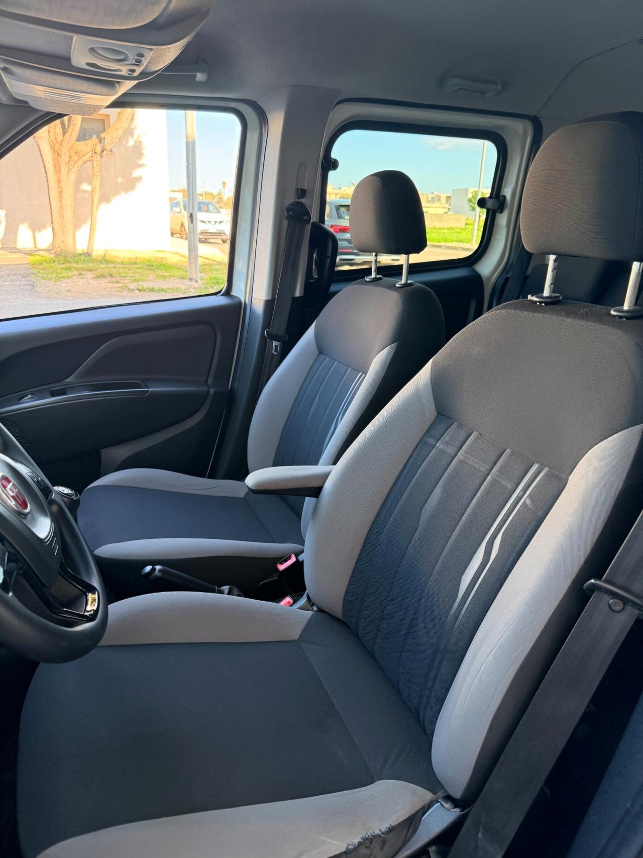 Fiat Doblo 1.6 MJT 16v Lounge N1 5POSTI con NAVI,BLOCK SHAFT,BLUETOOTH,SCHERMO TOUCH