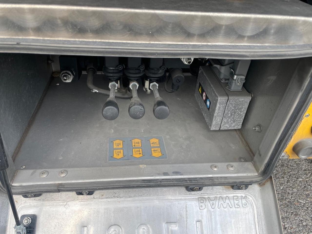 Iveco daily 35 c18 passo 3750 allestimento isoli
