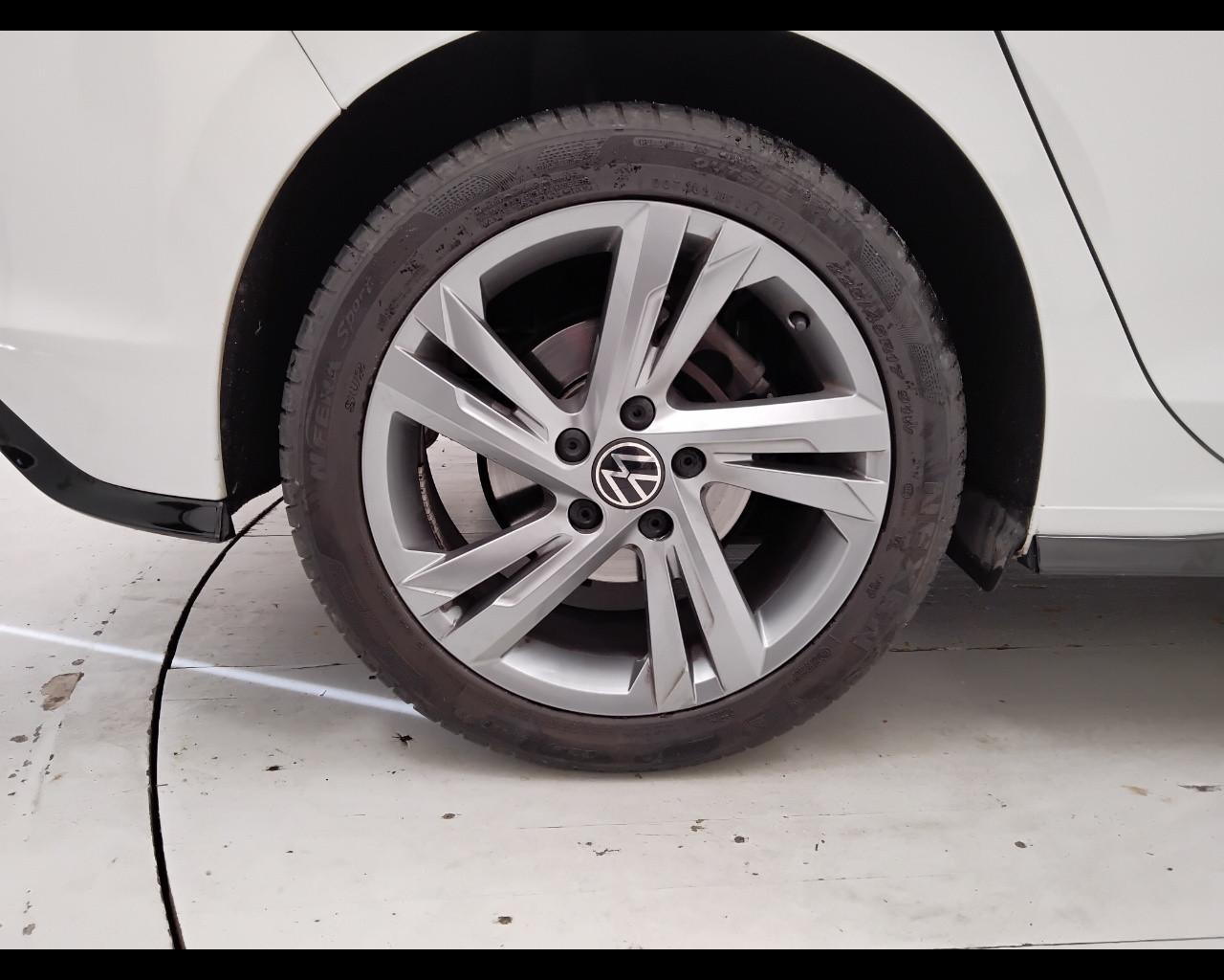 VOLKSWAGEN Golf VIII 2020 - Golf 1.5 tsi evo R-Line 130cv