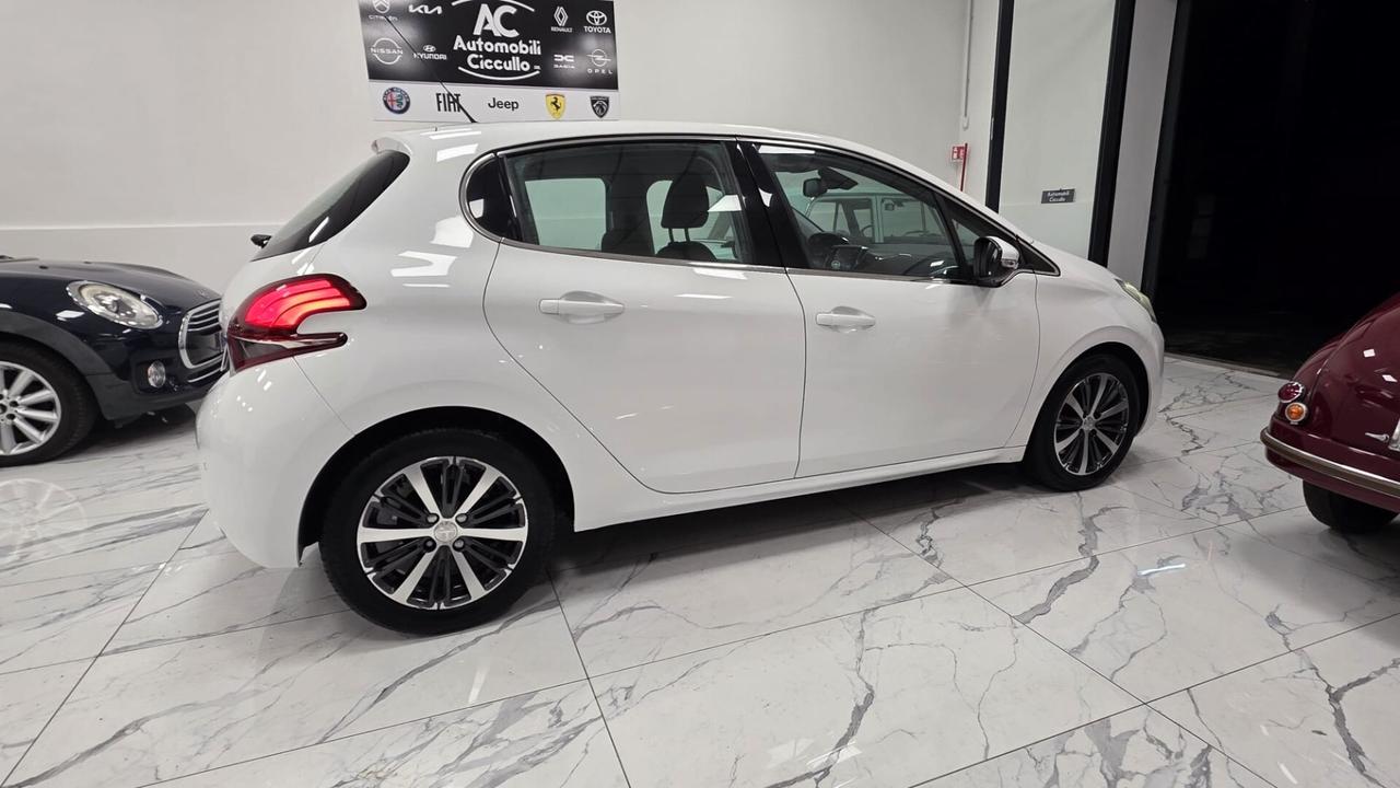 Peugeot 208 BlueHDi 75 5 porte Allure