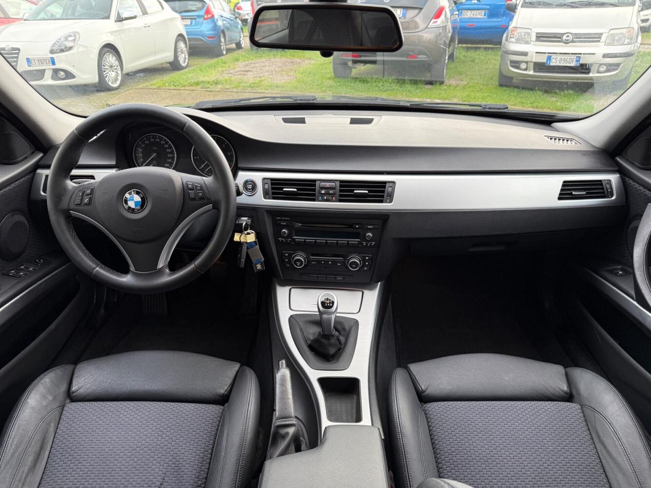 Bmw 320i |UNIPRO|MANUALE