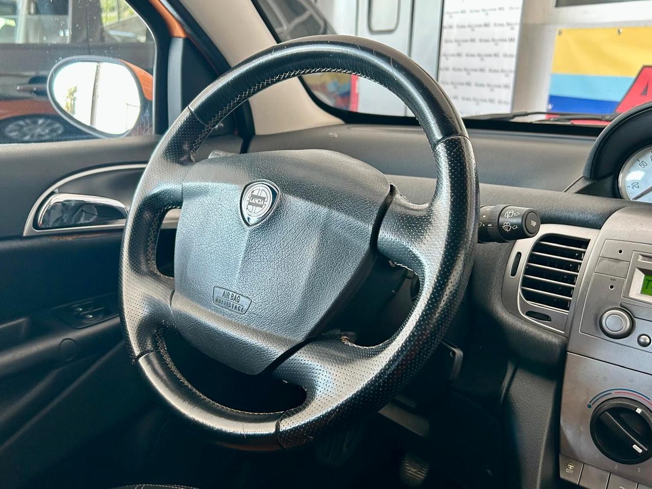 Lancia Ypsilon *MOMO DESIGN*80.000KM*TAGLIANDATA*REVISIONE*TOP PRIMA MACCHINA* NEOPATENTATI*