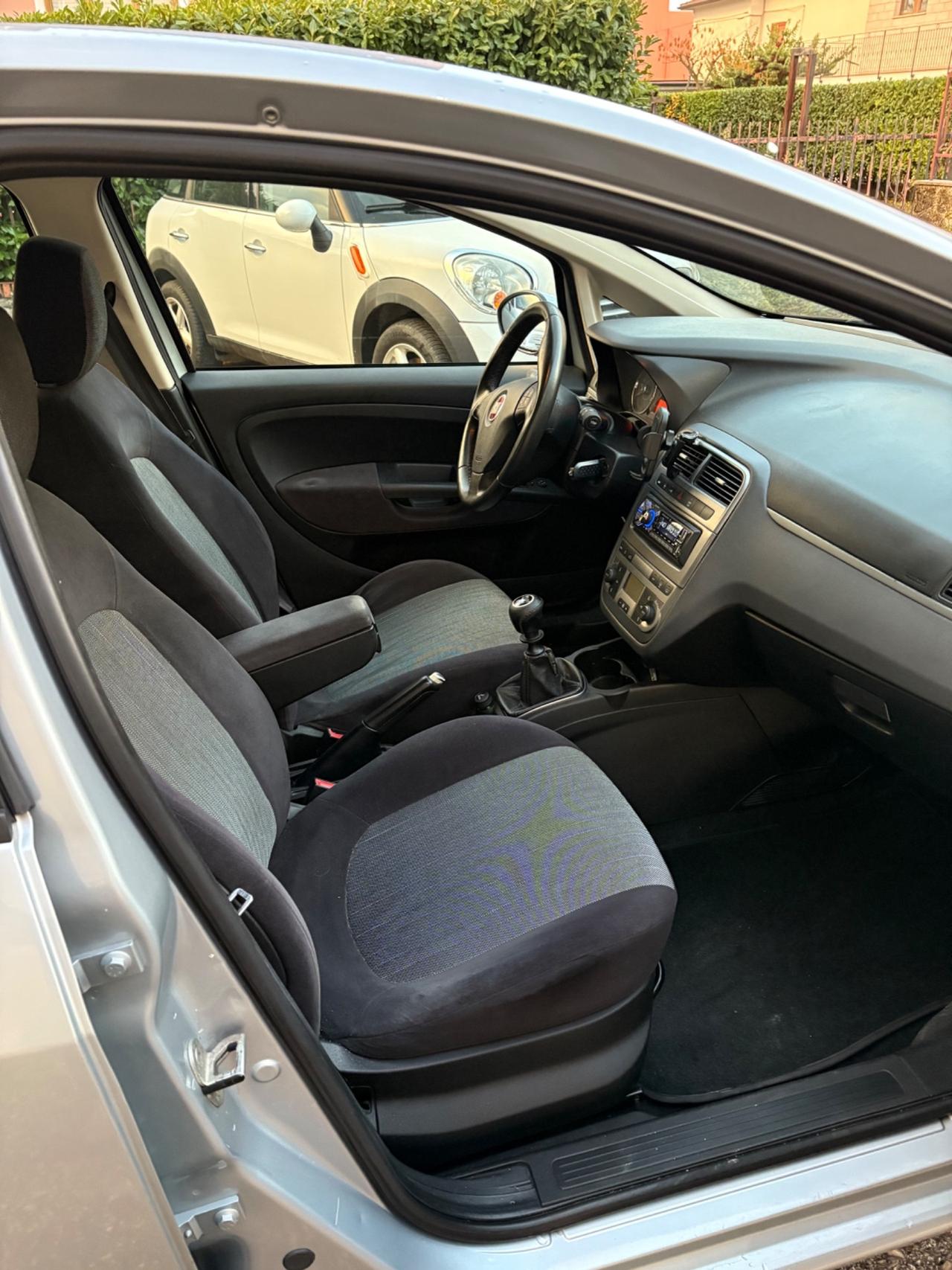 Fiat Grande Punto 1.3 MJT 75 CV 5 porte Dynamic