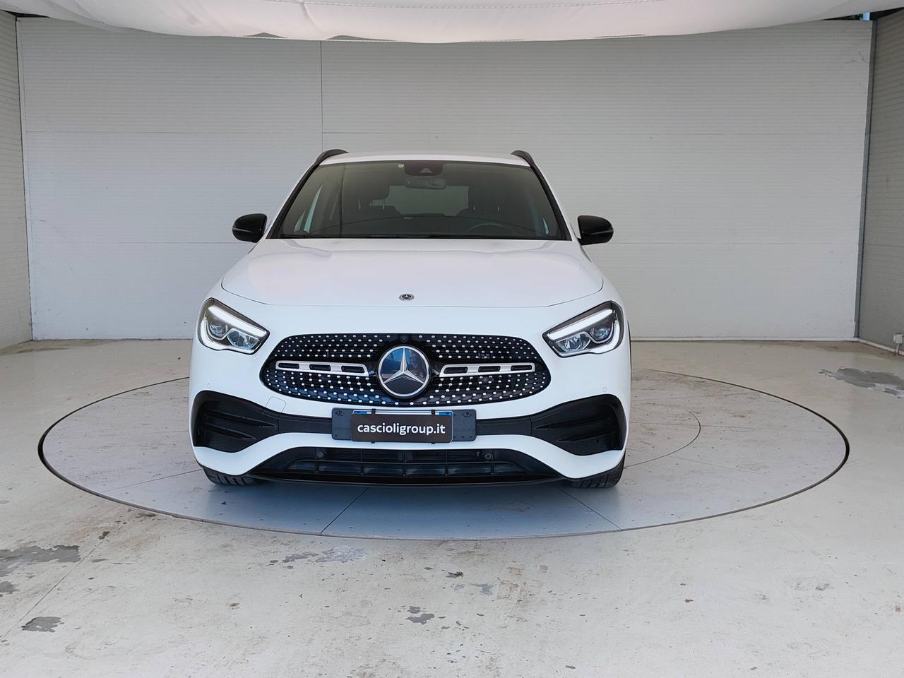 Mercedes-Benz GLA-H247 2020 - GLA 200 d Premium 4matic auto