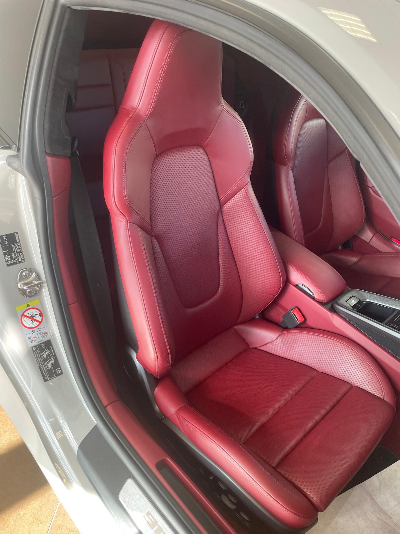 Porsche 911 Carrera 4S