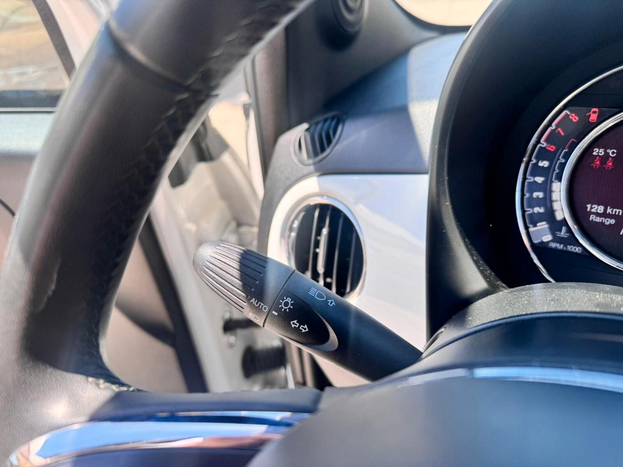 Fiat 500 1.0 Hybrid Dolcevita IVA ESPOSTA