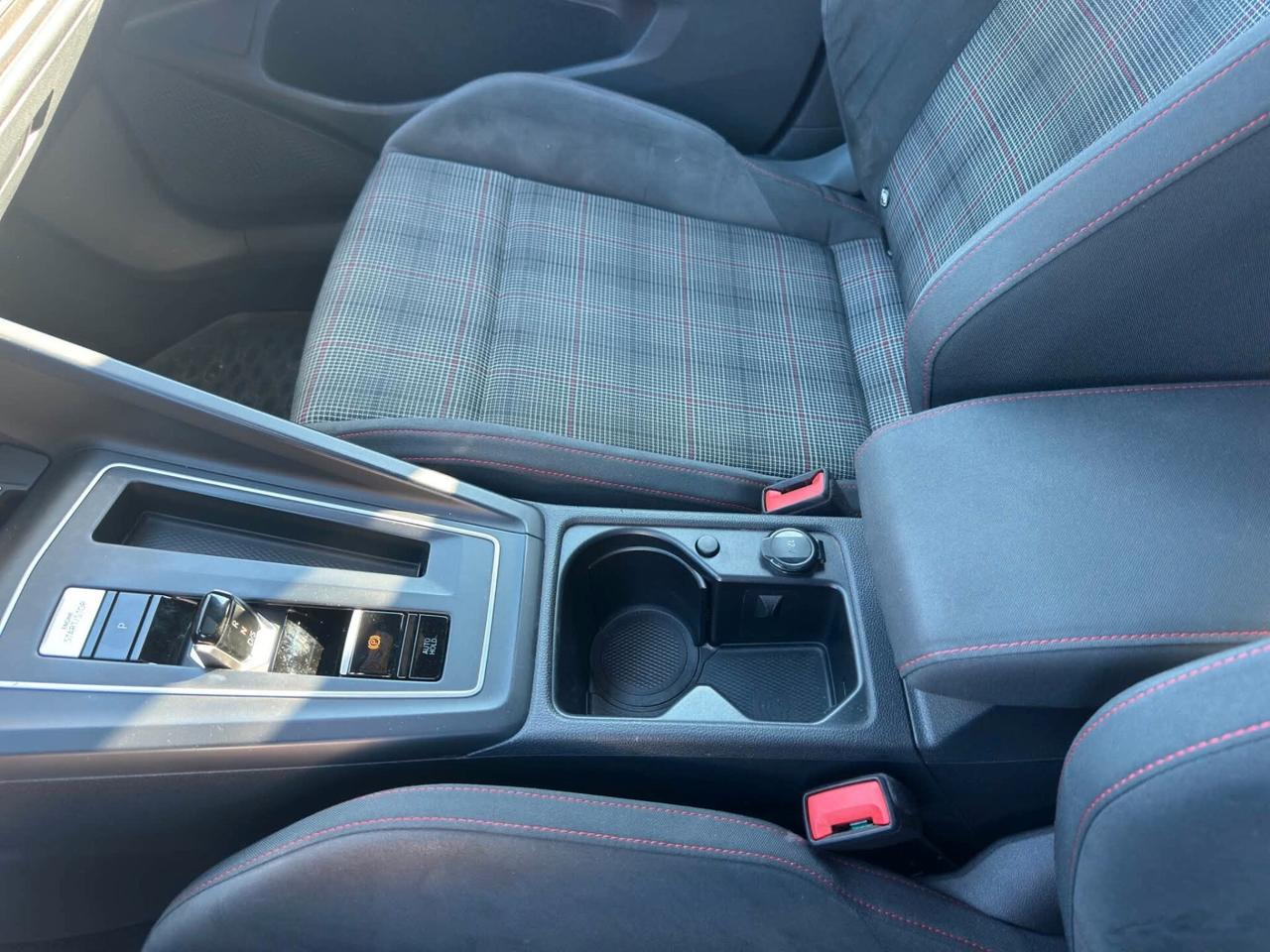 Volkswagen Golf GTI 2.0 TSI TCR DSG 5p. BlueMotion Technology