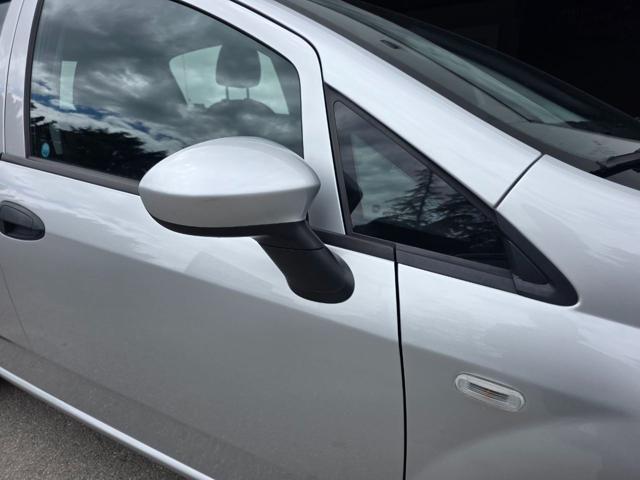 FIAT Punto 1.4 8V 5 porte Natural Power Street