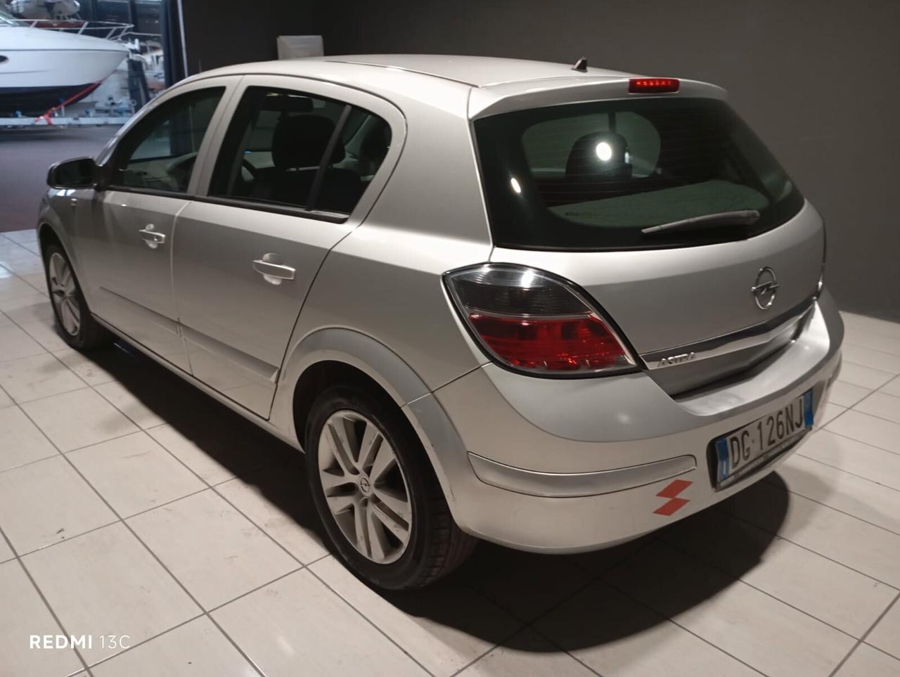 Opel Astra del 2007 benzina 140.000 km