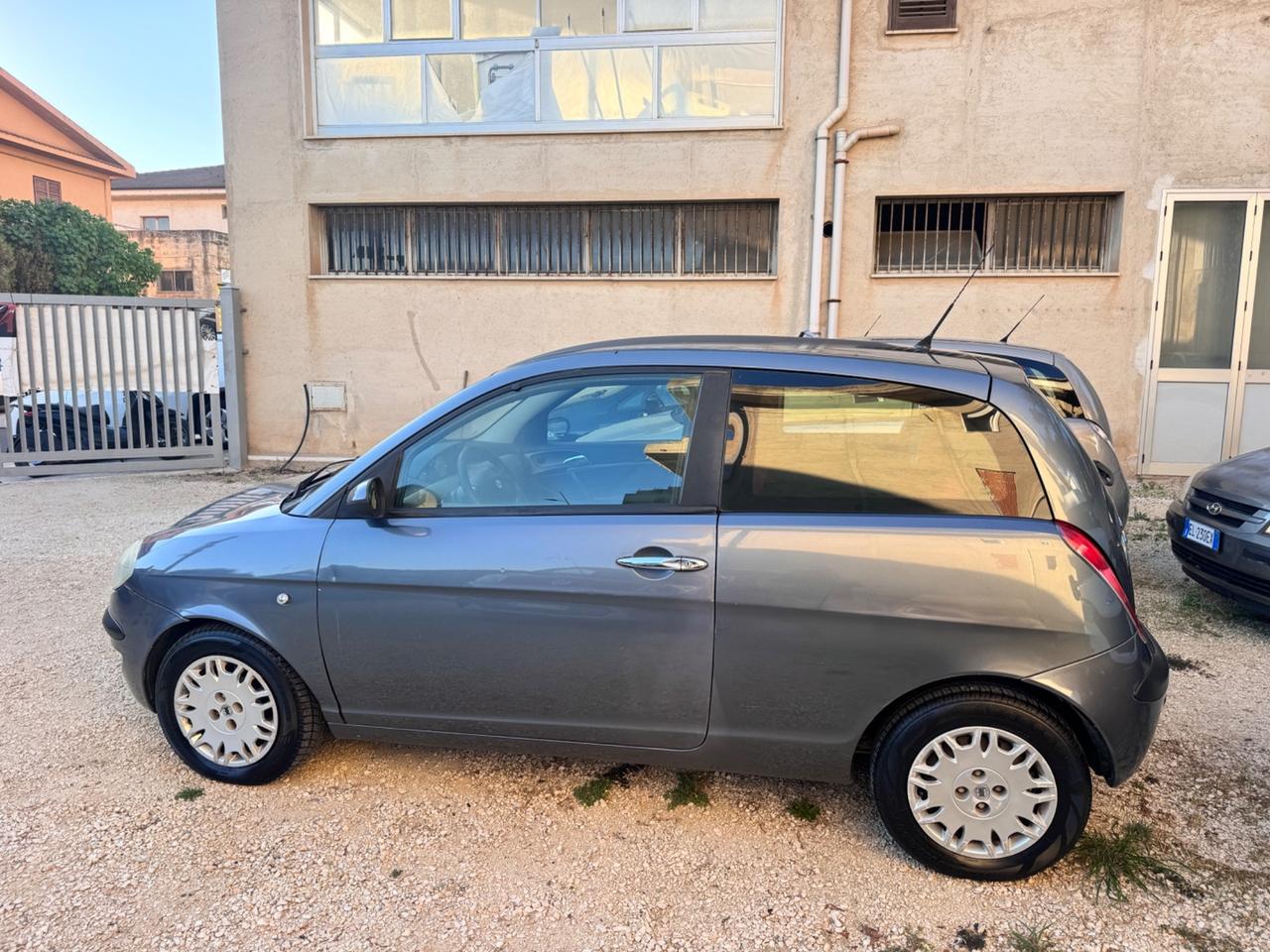 Lancia Ypsilon 1.2 Argento