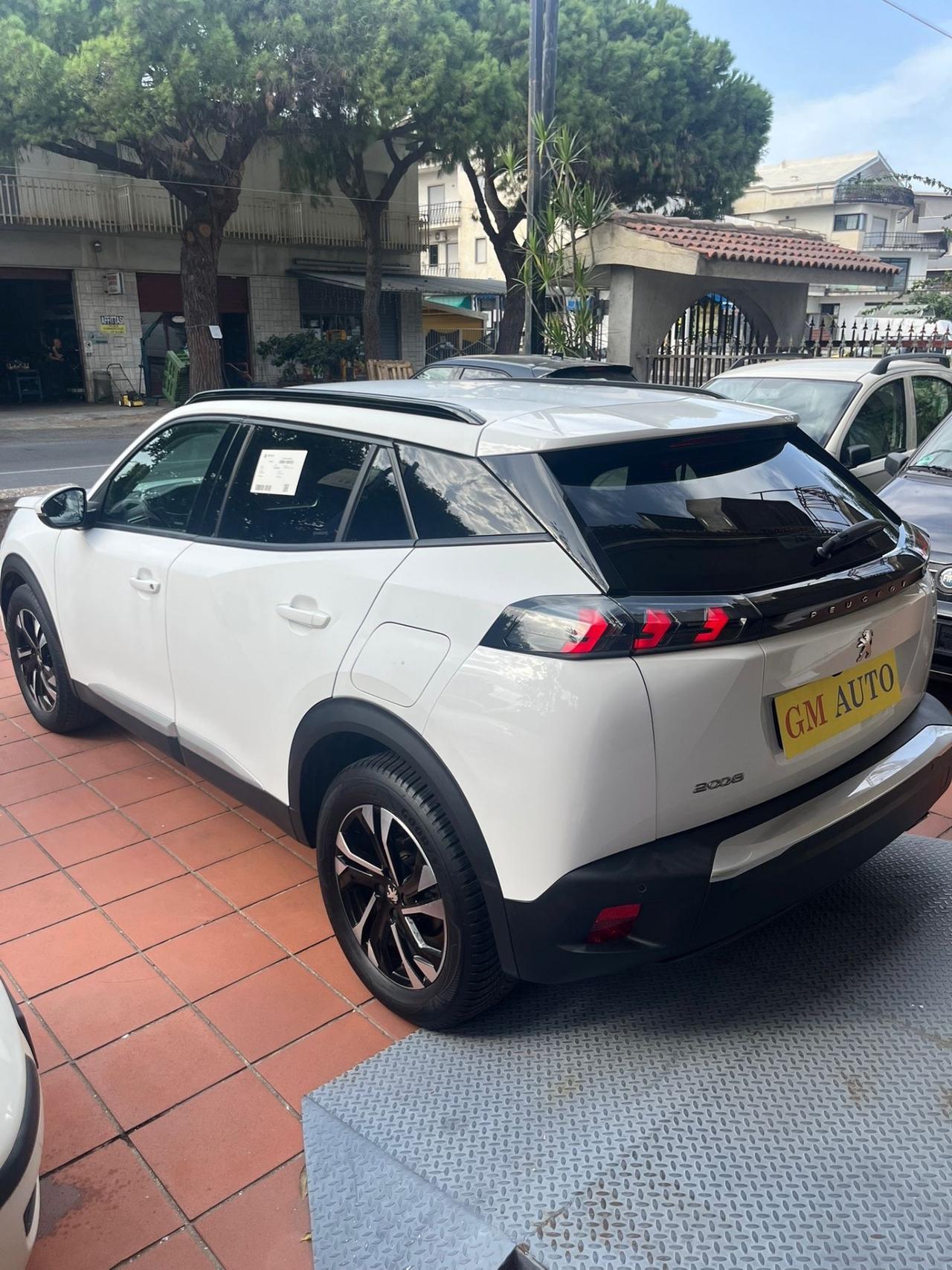 Peugeot 2008 PureTech 100 S&S Allure Pack