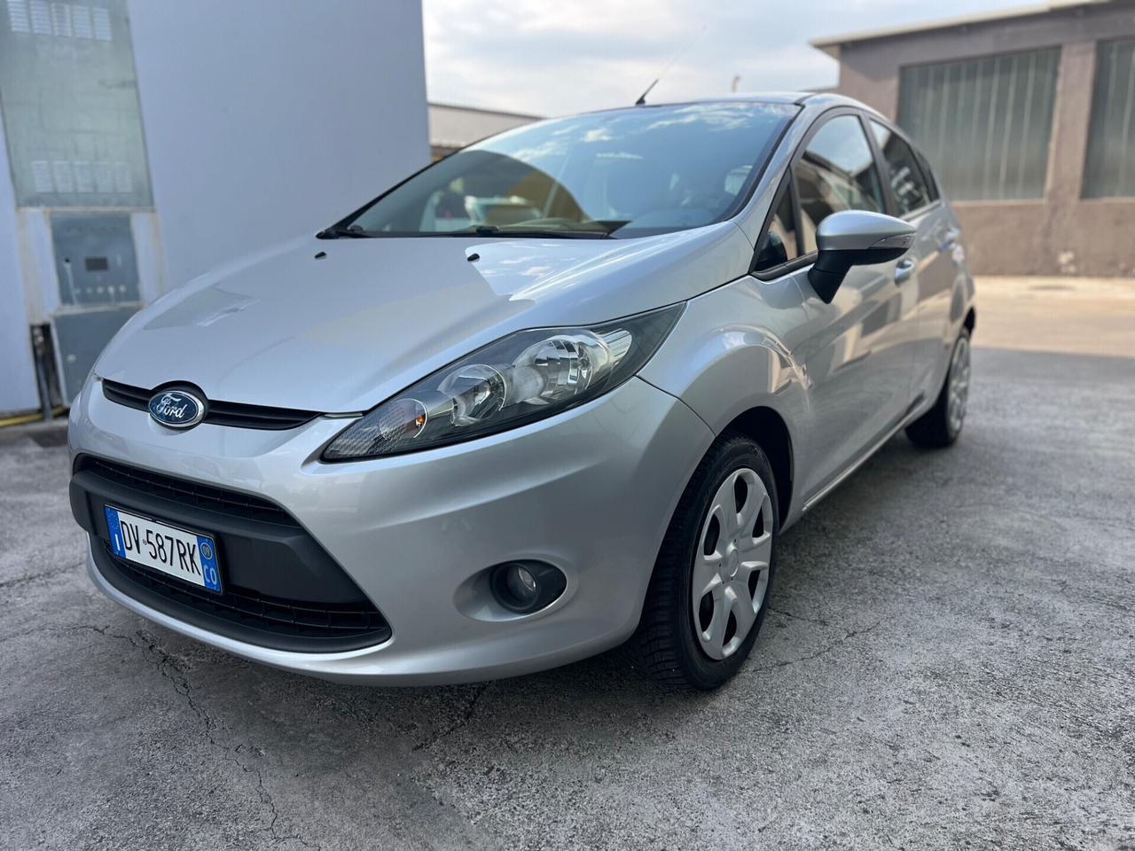 Ford Fiesta 1.2 BENZ ANCHE PER NEOP - GARANZIA 12 MESI