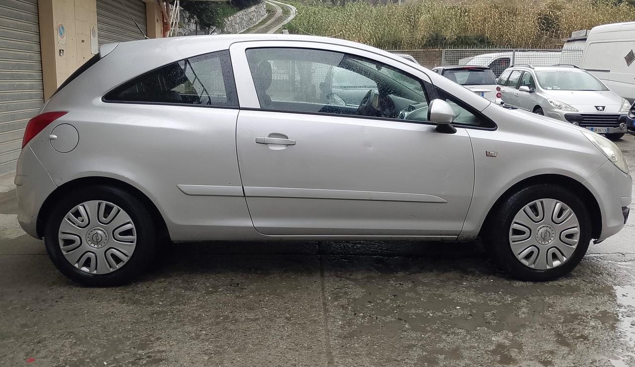 Opel Corsa 1.2 3 porte Sport