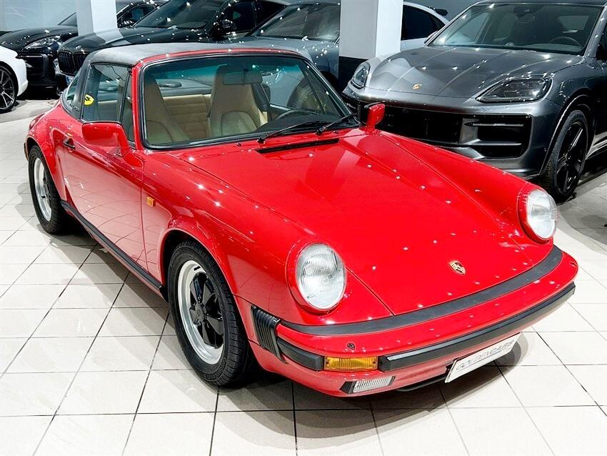 Porsche 911 Carrera 3.2 Targa