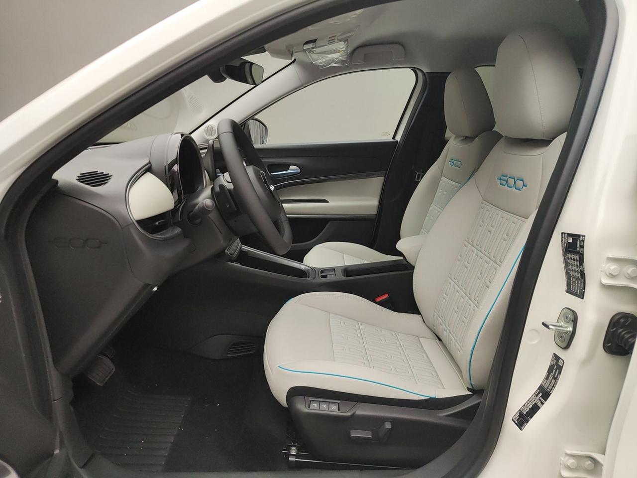 FIAT 600 IV 2023 1.2 MHEV 110CV DCT LA PRIMA