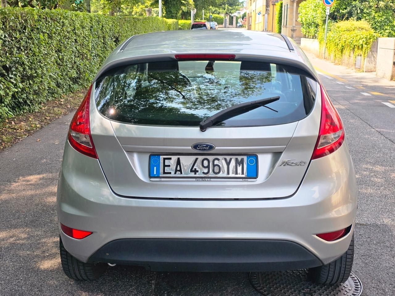 Ford Fiesta 1.2 82CV 3 porte Titanium - 2010
