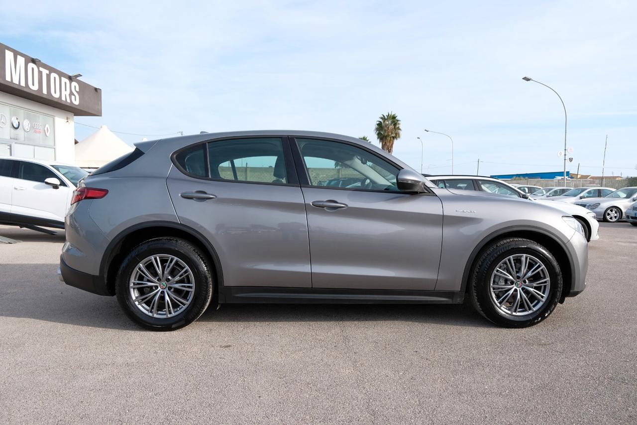 Alfa Romeo Stelvio 2.2 Turbodiesel 160 CV AT8 RWD Super