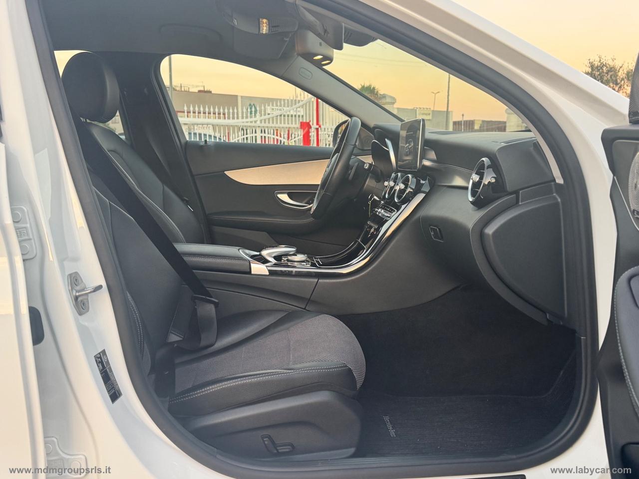 MERCEDES-BENZ C 200 d Auto Premium AMG LINE