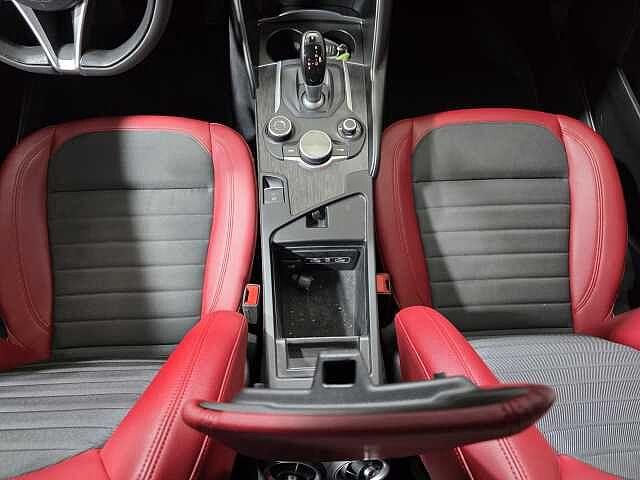 Alfa Romeo Giulia 2.2 Turbodiesel 160 CV AT8 Executive