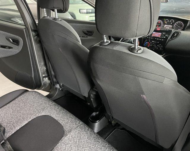 LANCIA Ypsilon 1.0 Hybrid Silver Plus
