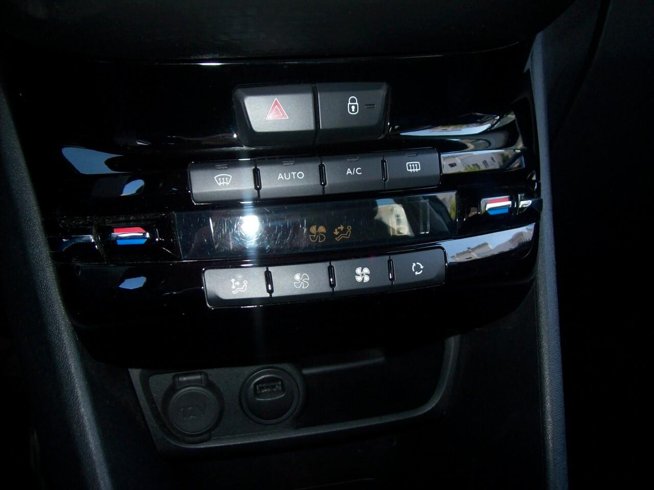 Peugeot 2008 1.5 BlueHDi 102 S&S Allure